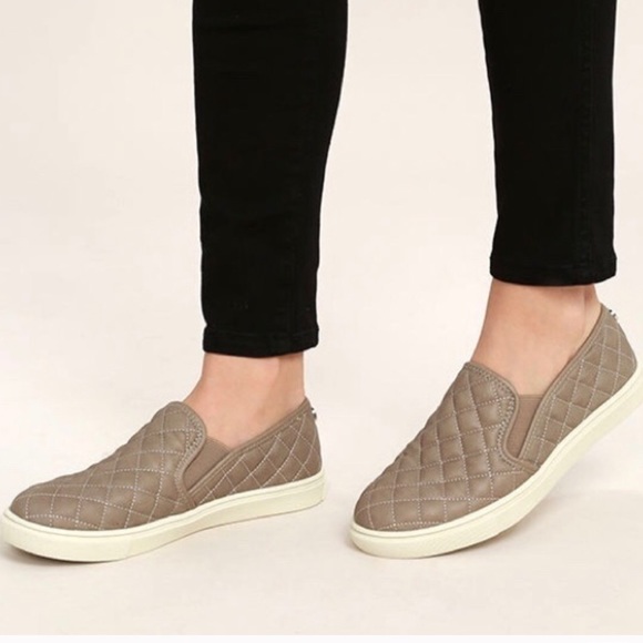 Steve Madden Shoes - NEW Steve Madden slip on quilted Ecentrcq  11